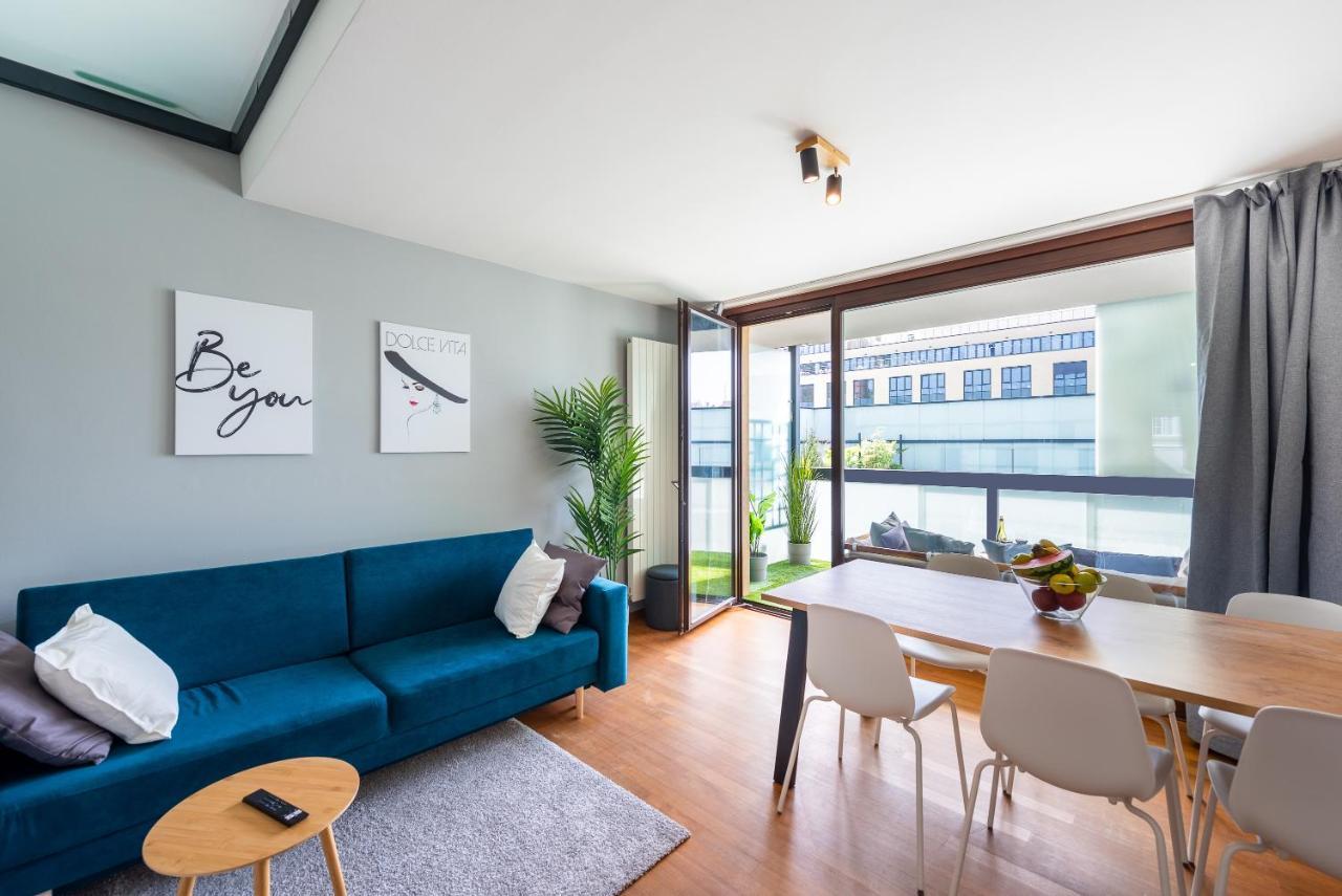 Apartment With Balcony And Parking Near The Prague Museum Extérieur photo