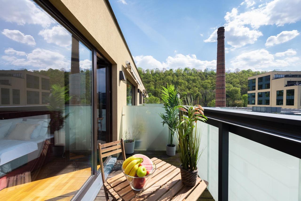 Apartment With Balcony And Parking Near The Prague Museum Extérieur photo