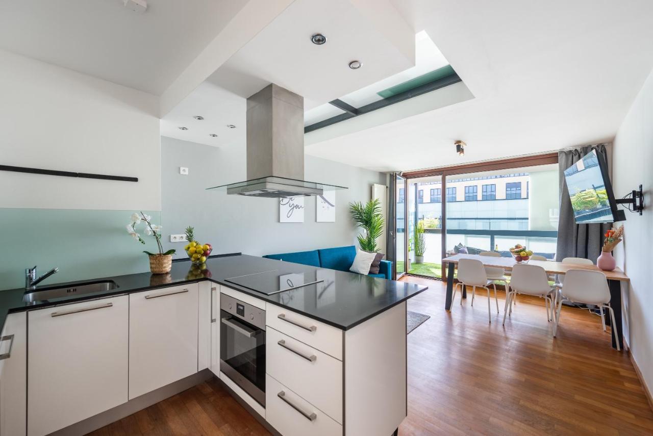 Apartment With Balcony And Parking Near The Prague Museum Extérieur photo