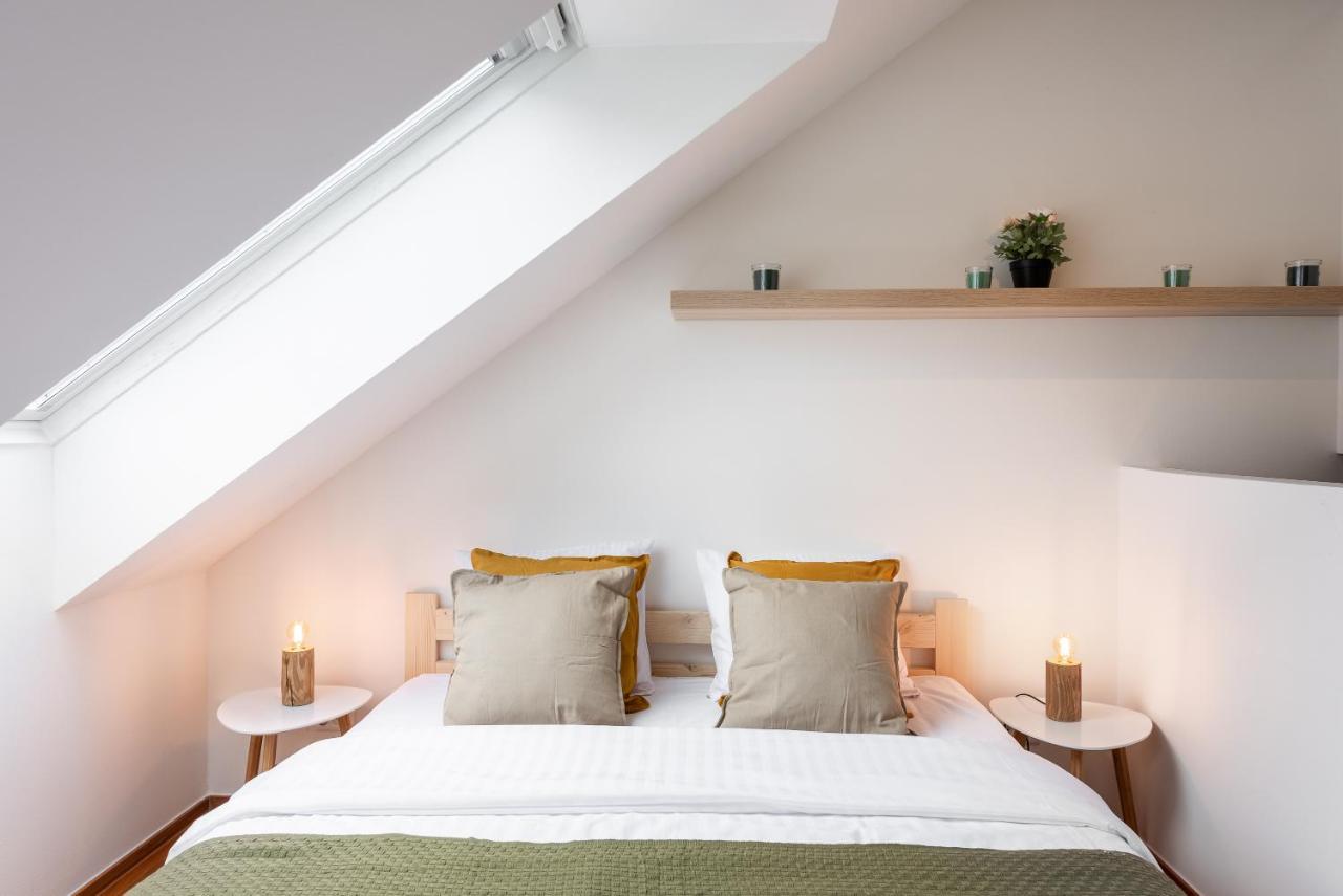 Apartment With Balcony And Parking Near The Prague Museum Extérieur photo