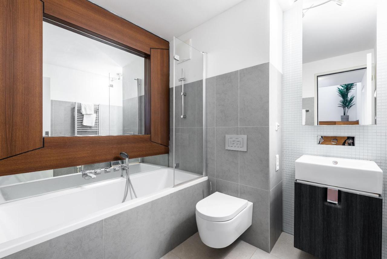 Apartment With Balcony And Parking Near The Prague Museum Extérieur photo