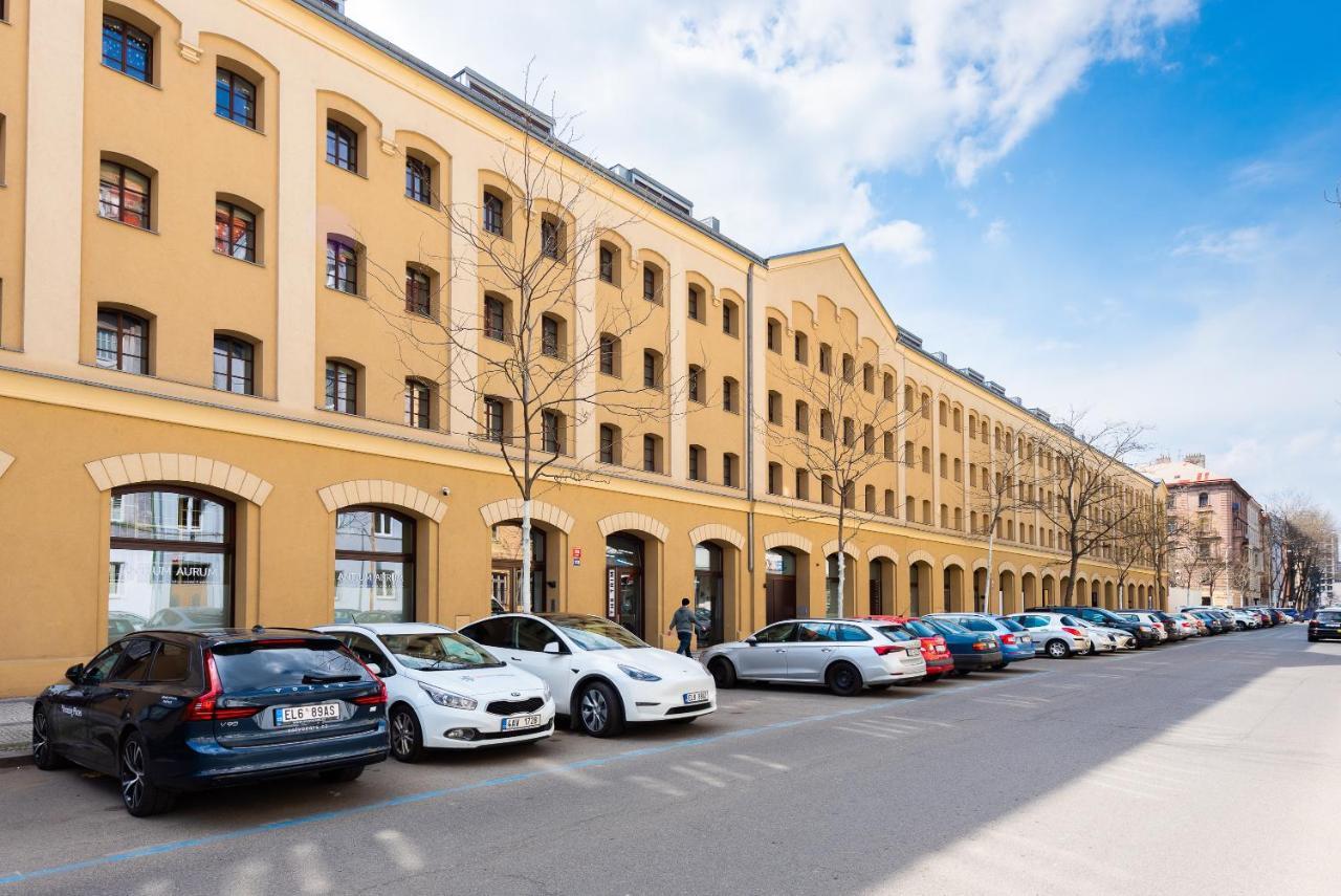 Apartment With Balcony And Parking Near The Prague Museum Extérieur photo